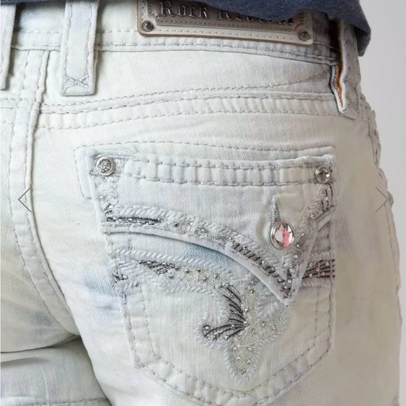 Rock Revival Pants - Rock Revival Julieya Stretch Short Size 27